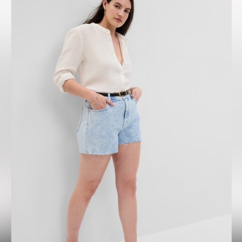 Gap 3” High Rise Cheeky Shorts Denim Acid Wash Size 30 10R Cotton